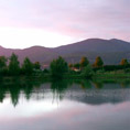 paesaggio riflesso sul lago